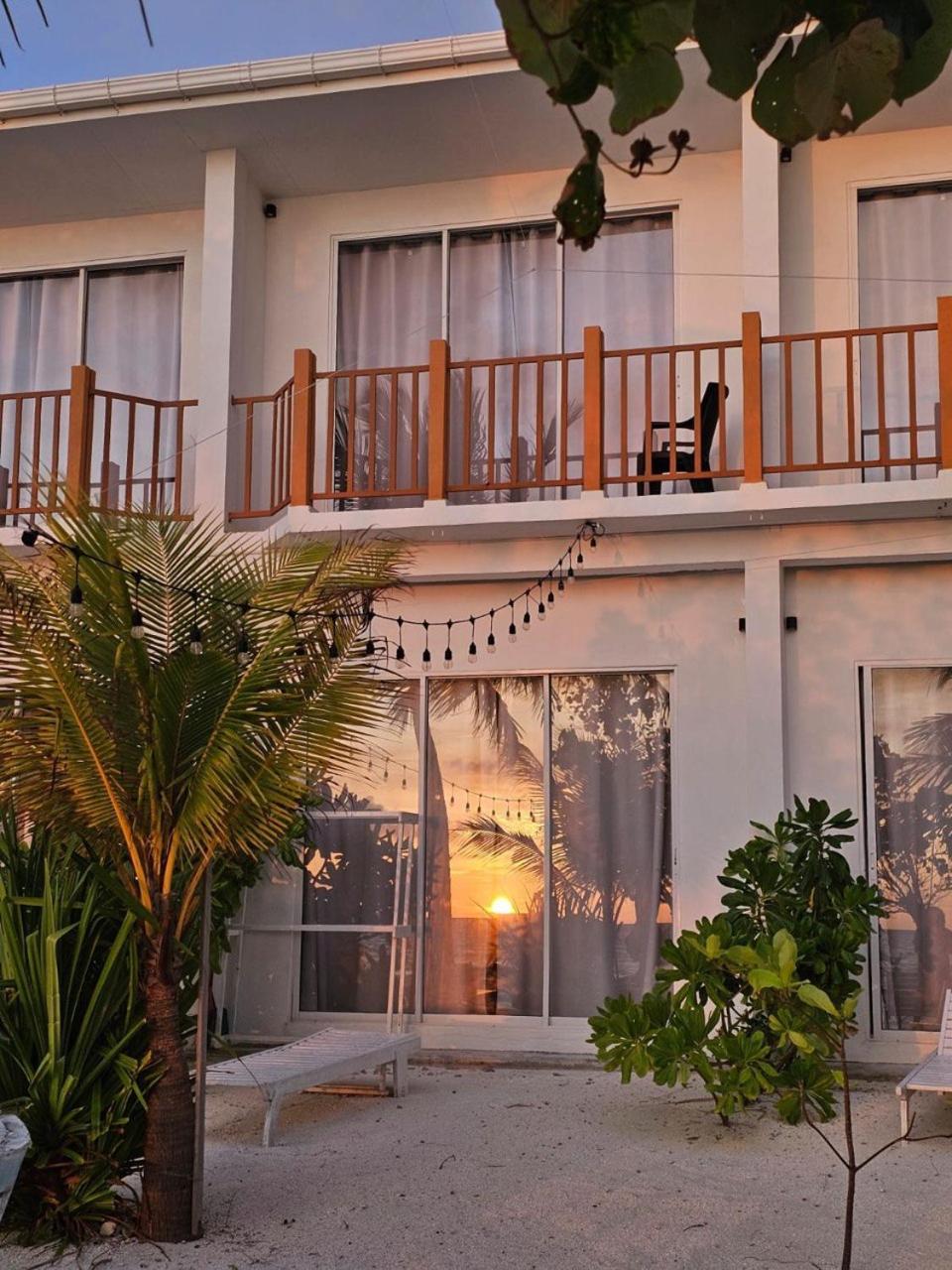 The Sunset Villa Dhiffushi Exteriér fotografie