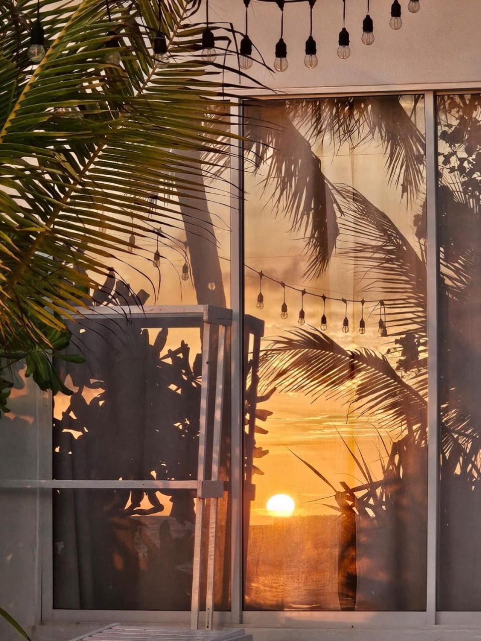 The Sunset Villa Dhiffushi Exteriér fotografie